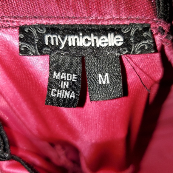 Girls dress - Picture 2 of 3